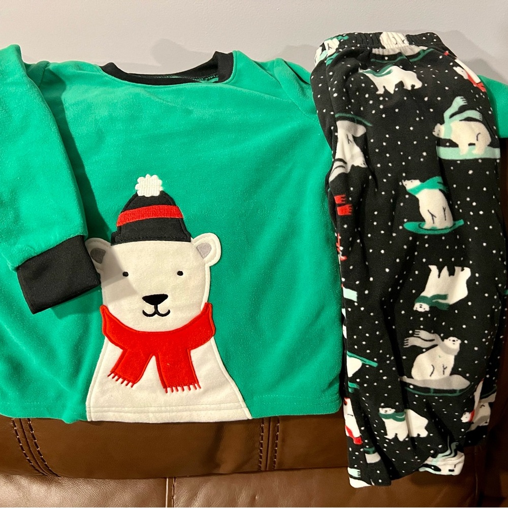 Toddler boy 2T fleece pjs two piece